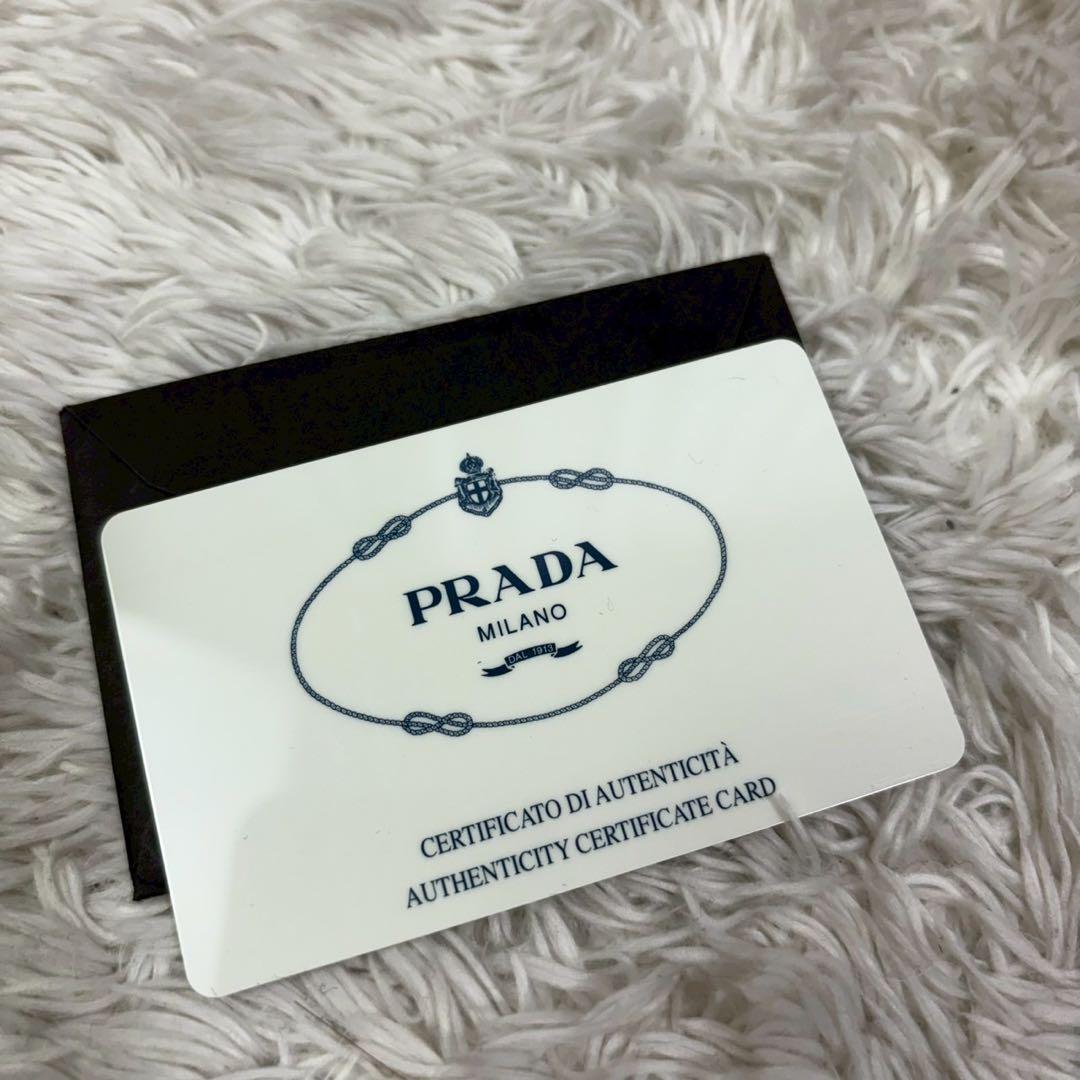 PRADA アクセサリーポーチ ナイロン 三角ロゴ ギャランティ付 MV459