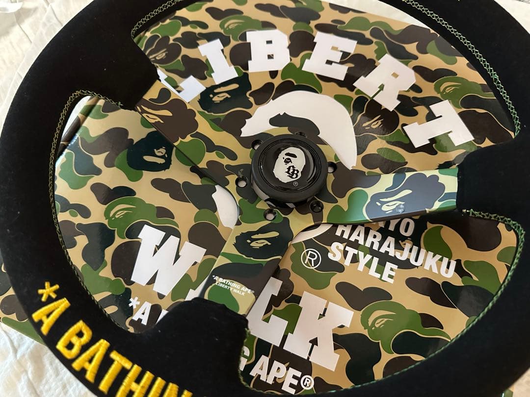 A BATHING APE x LIBERTY WALK ステアリング