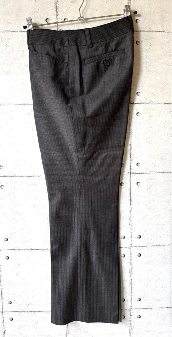 23区 44 XL オンワード樫山 ゆったり パンツスーツ グレー ストライプ