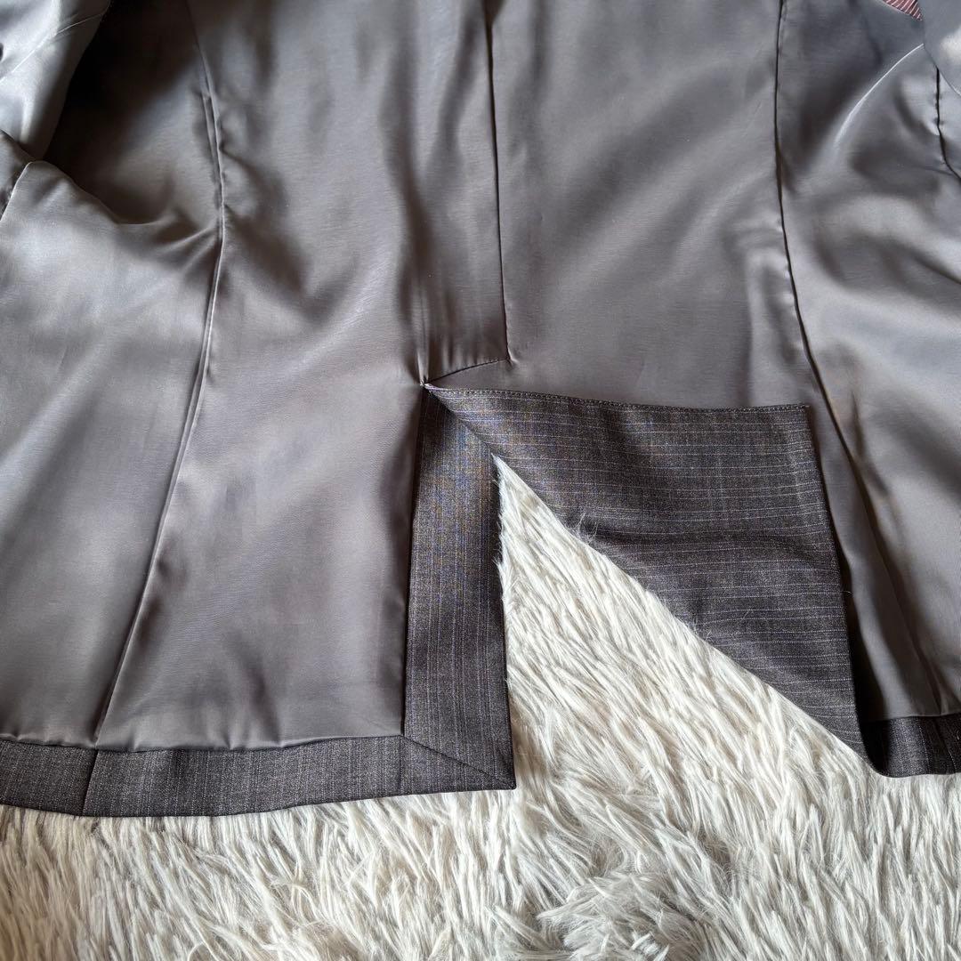 23区 44 XL オンワード樫山 ゆったり パンツスーツ グレー ストライプ