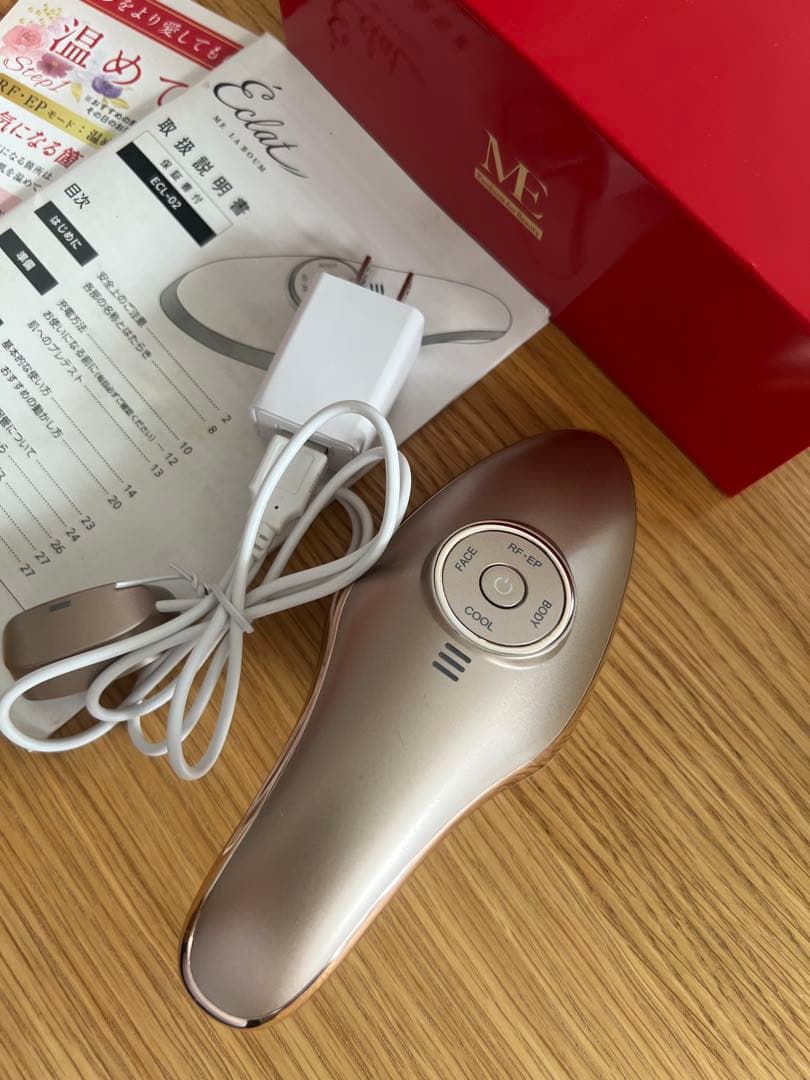 MEラボンエクラ　IKKOさんプロデュース美顔器