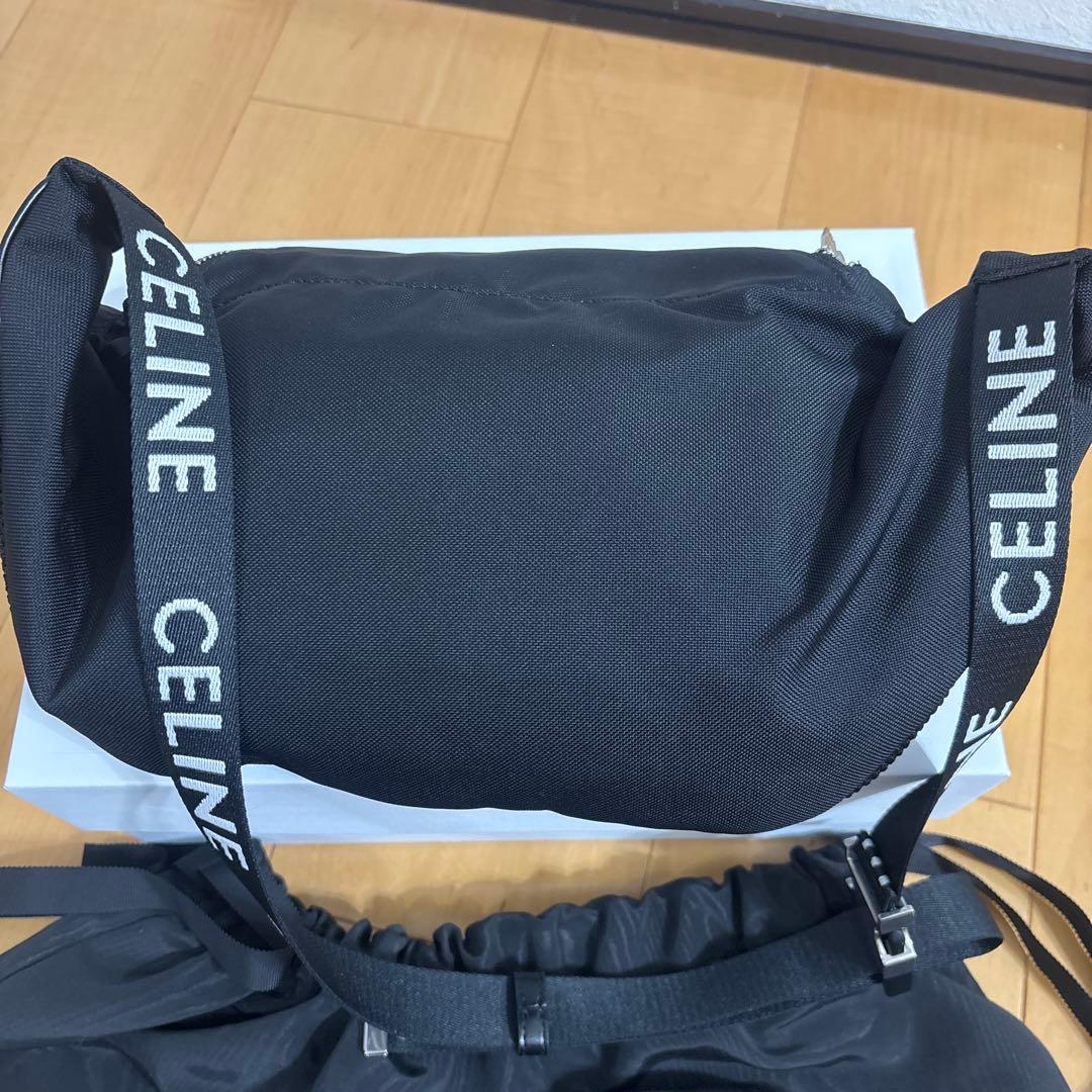 CELINE ブラック ボディバッグ