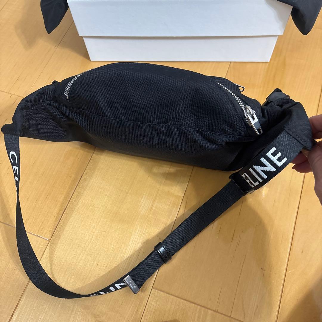CELINE ブラック ボディバッグ