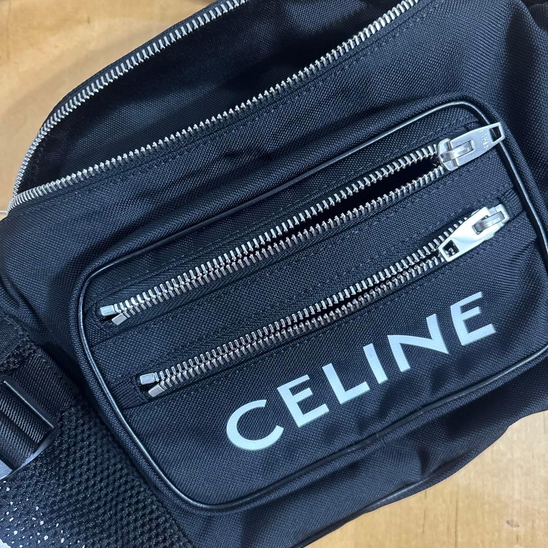 CELINE ブラック ボディバッグ