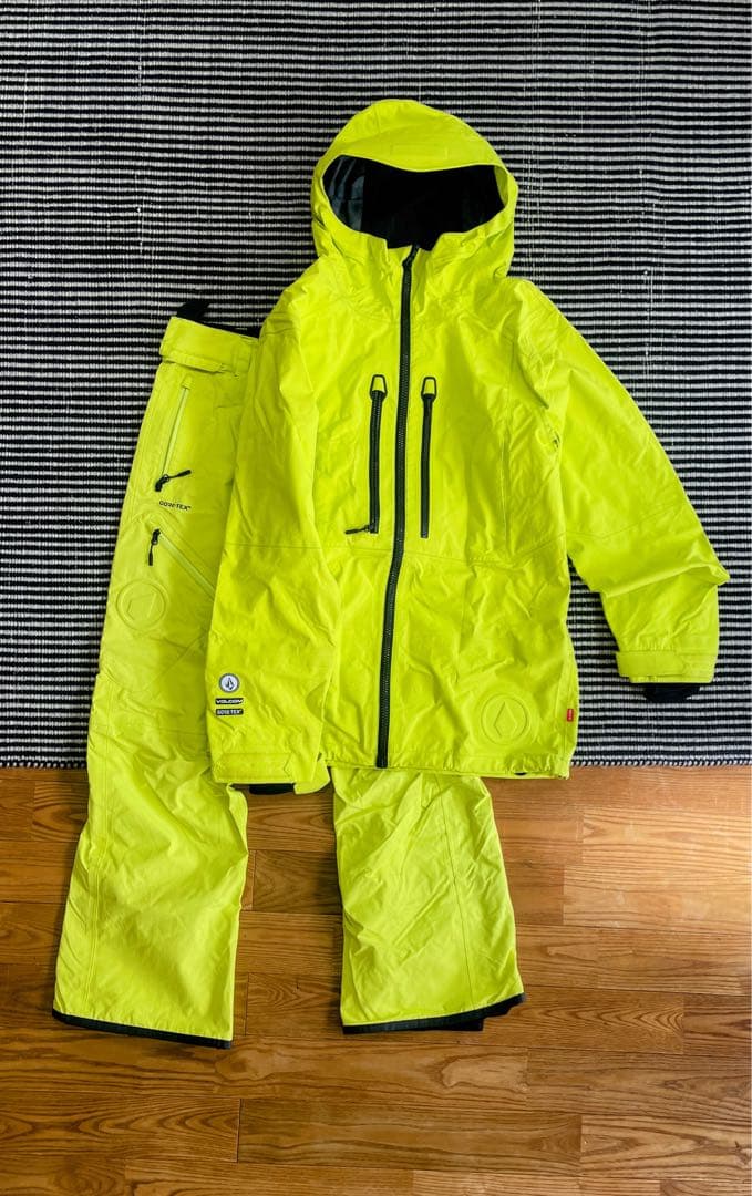 【ぺぺポポさま専用】VOLCOM GORE-TEX スノーウェア上下セット