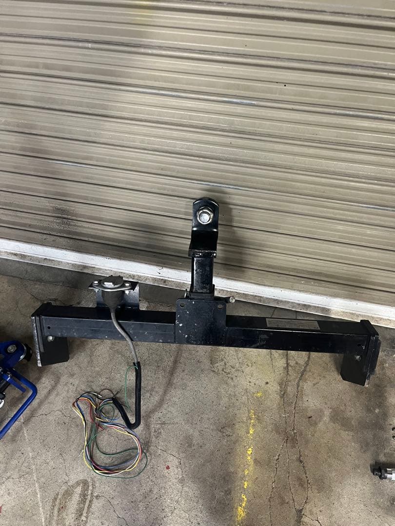 プリウス ヒッチメンバー