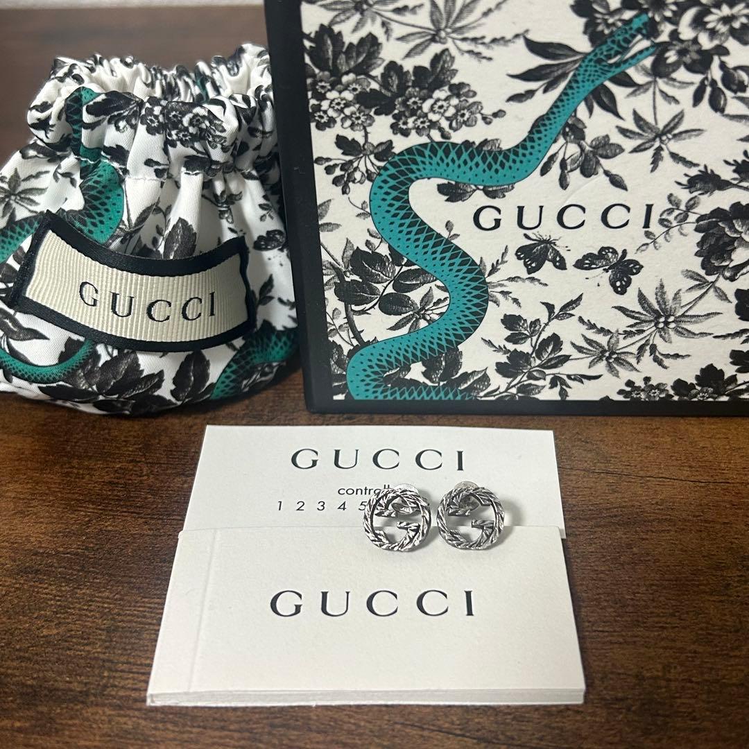 GUCCI 燻　ピアス　アラベスク　イヤリング　グッチ　インターロッキング