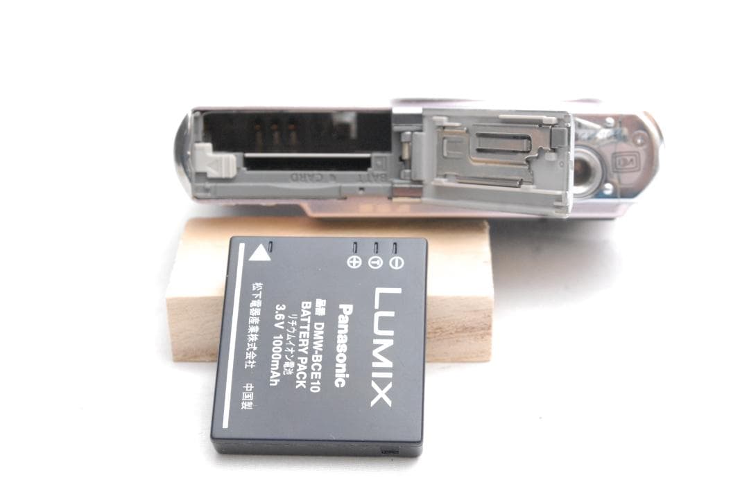 Panasonic LUMIX DMC-FX33 (良品）