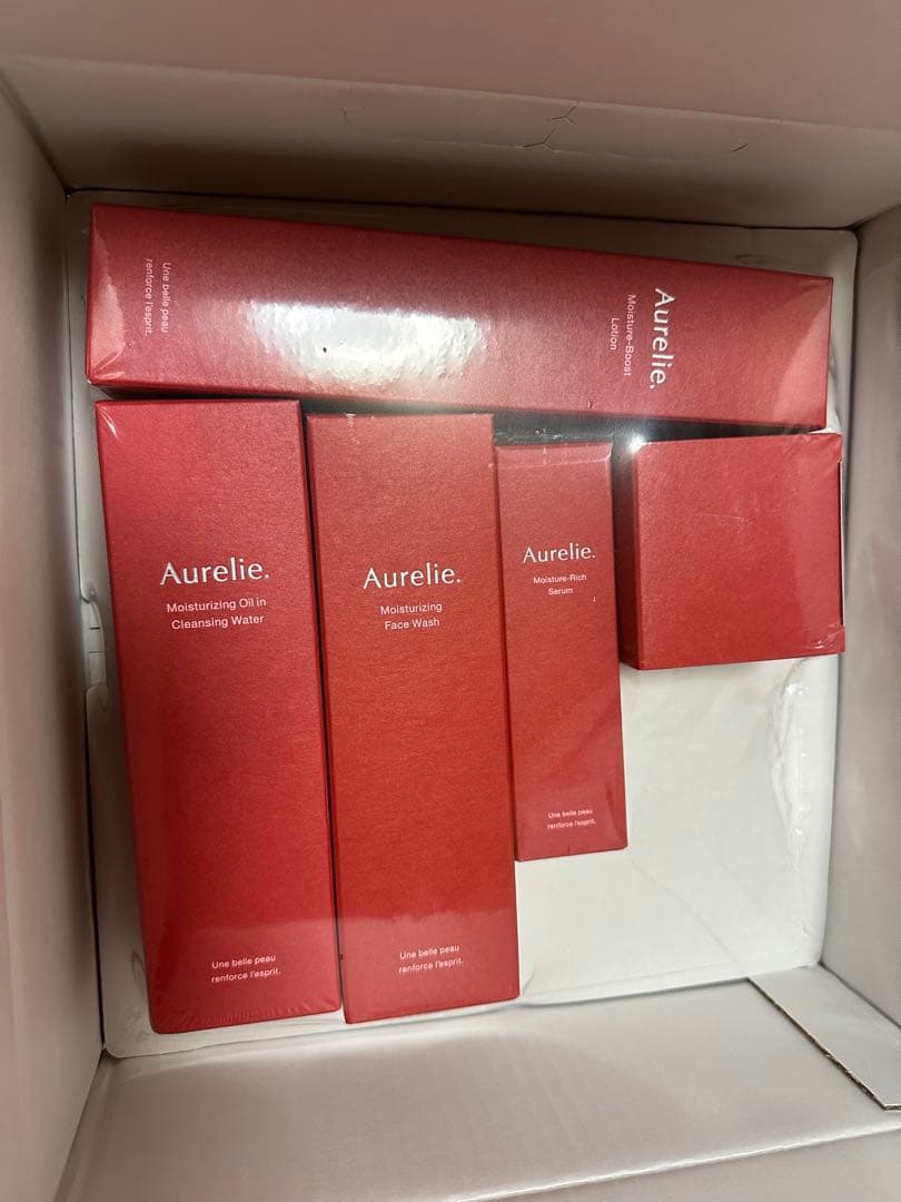 【未開封　匿名発送】Aurelieプレミアム集中5点セットSALE