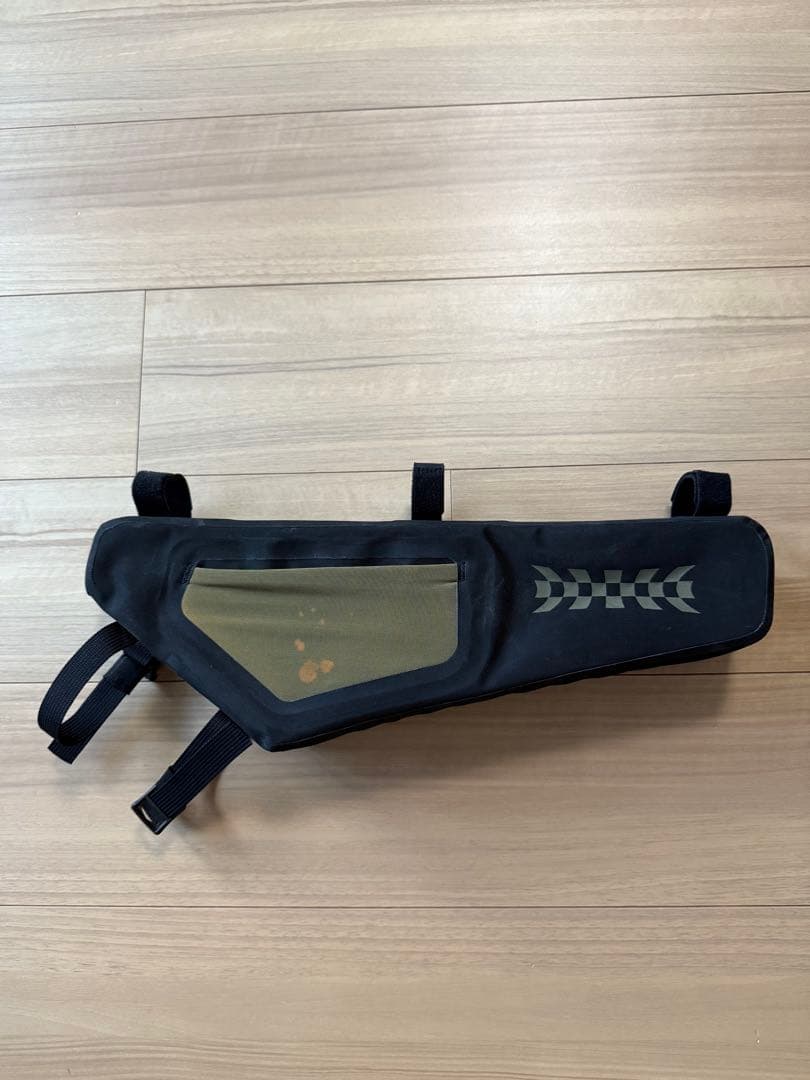  x Apiduraフレームバッグ