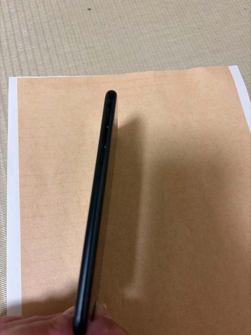 Apple iPhone SE (第3世代) 本体 ブラック