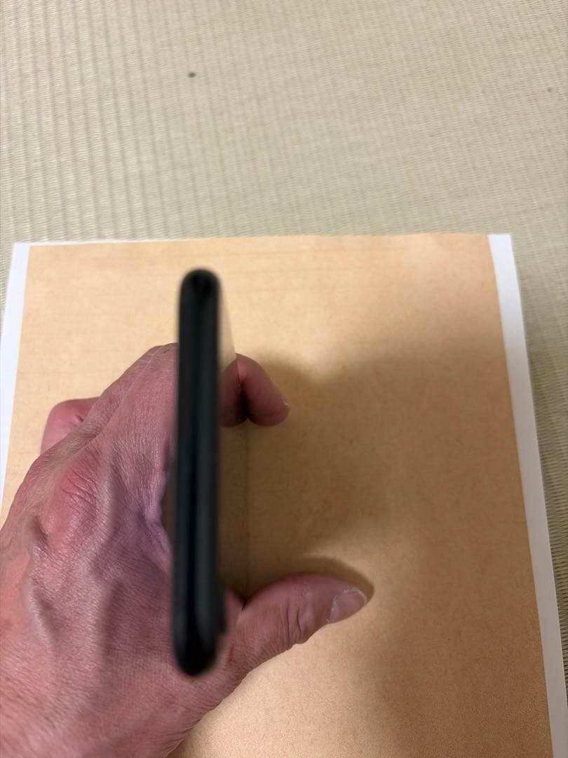 Apple iPhone SE (第3世代) 本体 ブラック