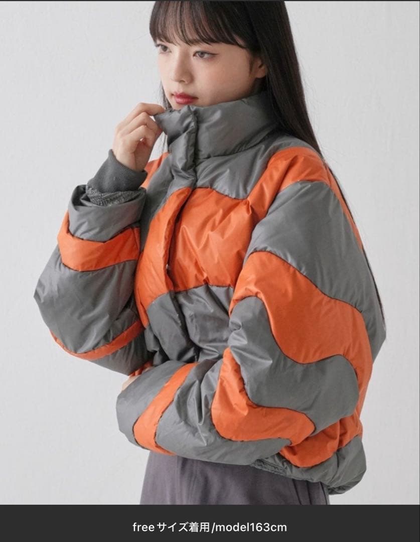 M*o様 uenui ウニュイ　ウェーブ バイカラー ダウンジャケット　オレンジ