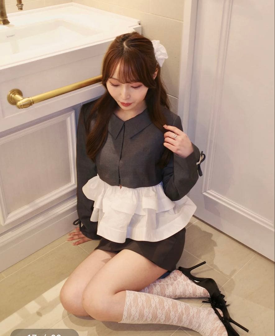 ROUGE peplum frill jacketグレー