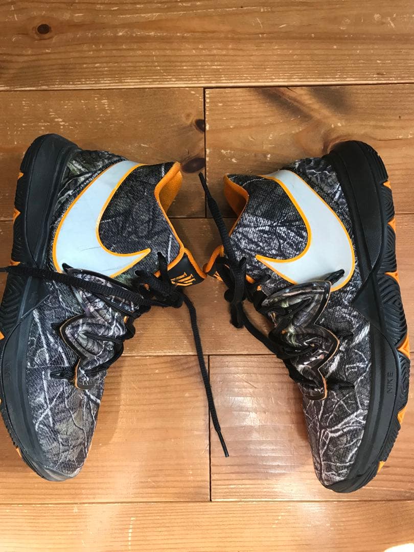 【レア】NIKE カイリー5 タコＰＥキッズ　22.5センチ　ナイキ　バッシュ