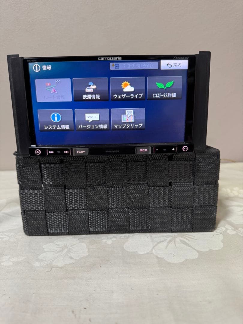 パイオニア AVIC-RZ701 ナビ フルセグ。地図データ2017年版。