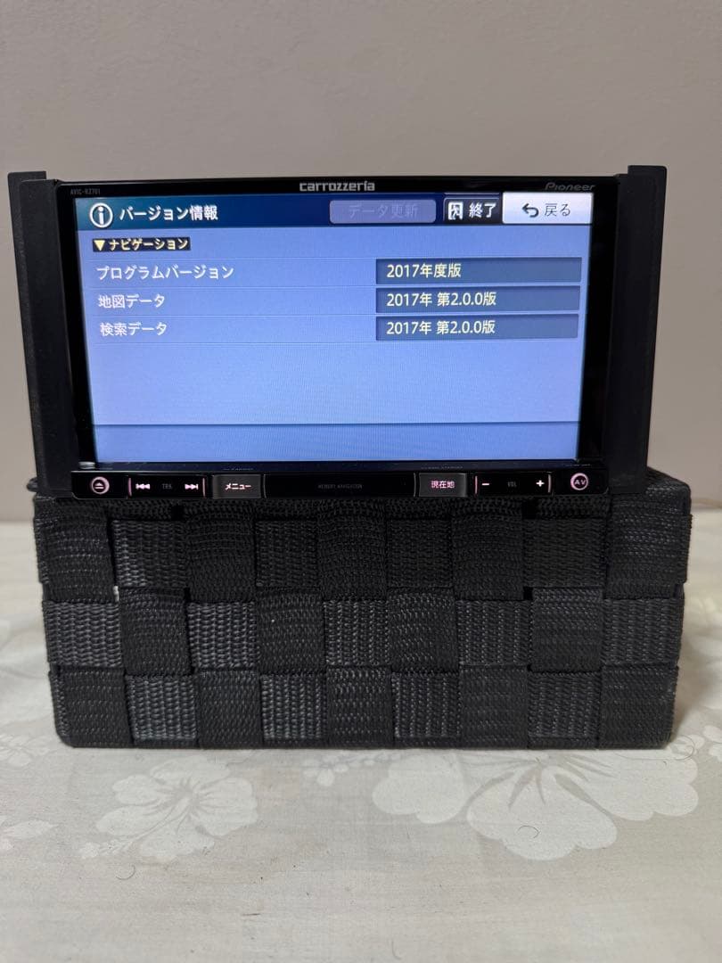 パイオニア AVIC-RZ701 ナビ フルセグ。地図データ2017年版。