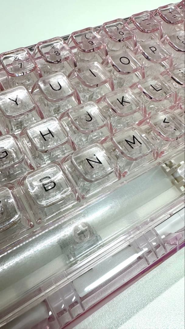 ま*ん様 YUNZII X71 メカニカルゲーミングキーボード　ピンクキーボード