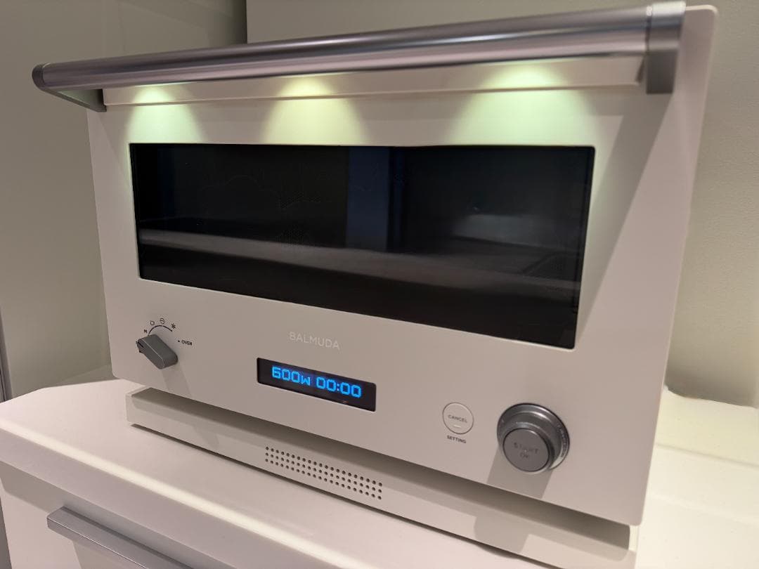 【美品】BALMUDAオーブンレンジ　K04A シリーズ　ホワイト