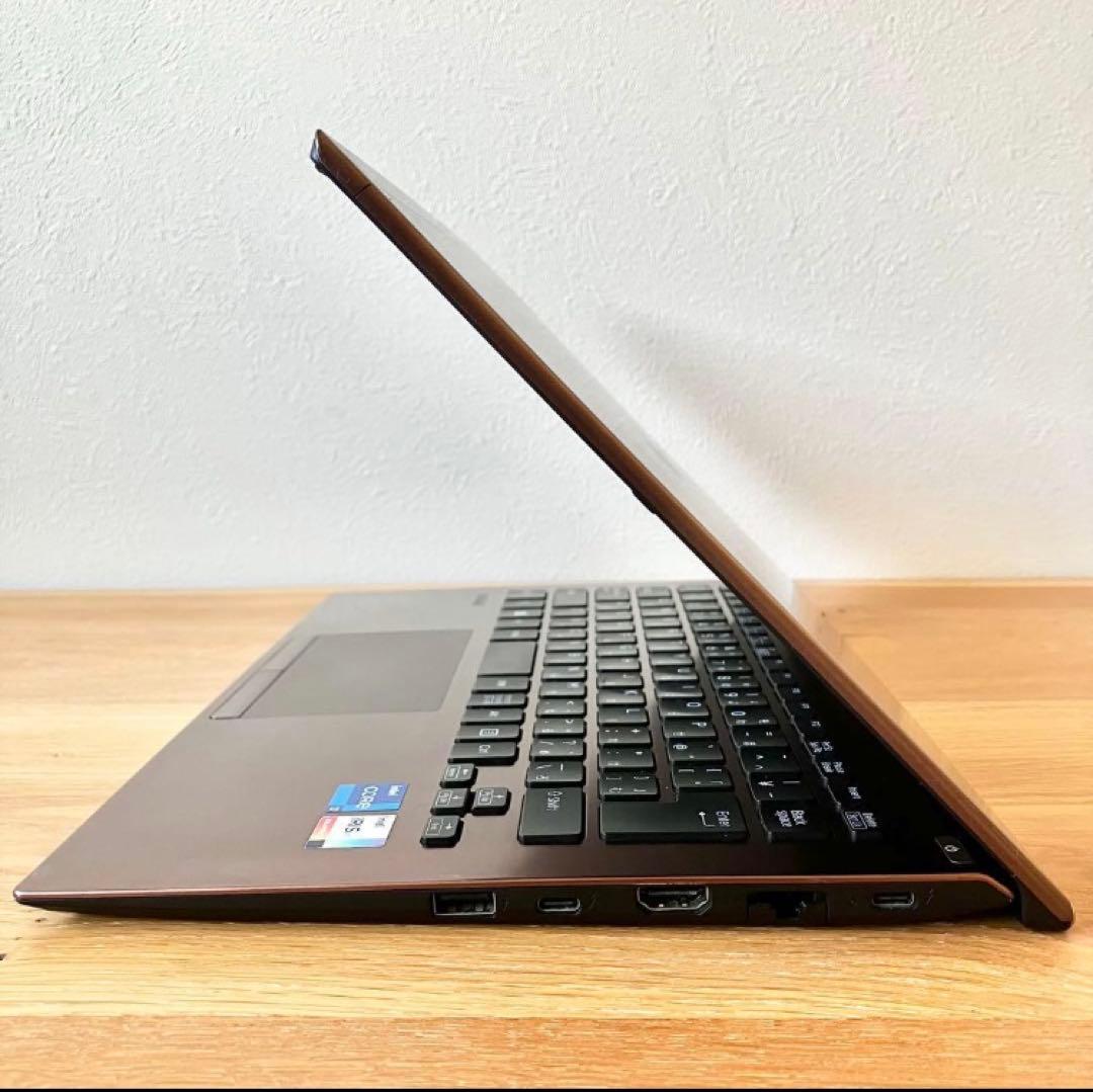 VAIO 32GB i7 SSD512GBタッチ軽量Windows11ノートPC