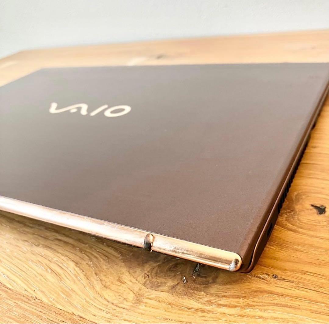 VAIO 32GB i7 SSD512GBタッチ軽量Windows11ノートPC