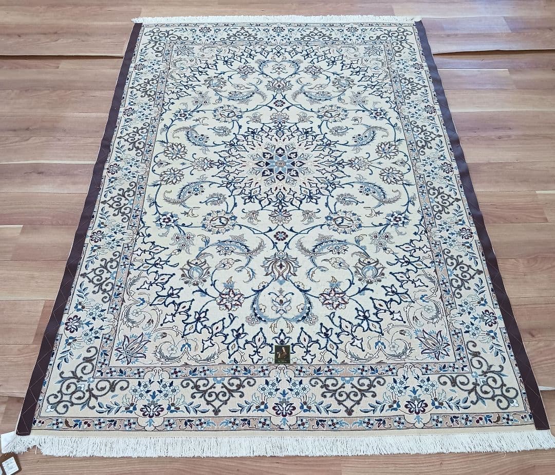 Y2601 最高級ペルシャ絨毯 イラン ナイン産 ウール 手織り 大判