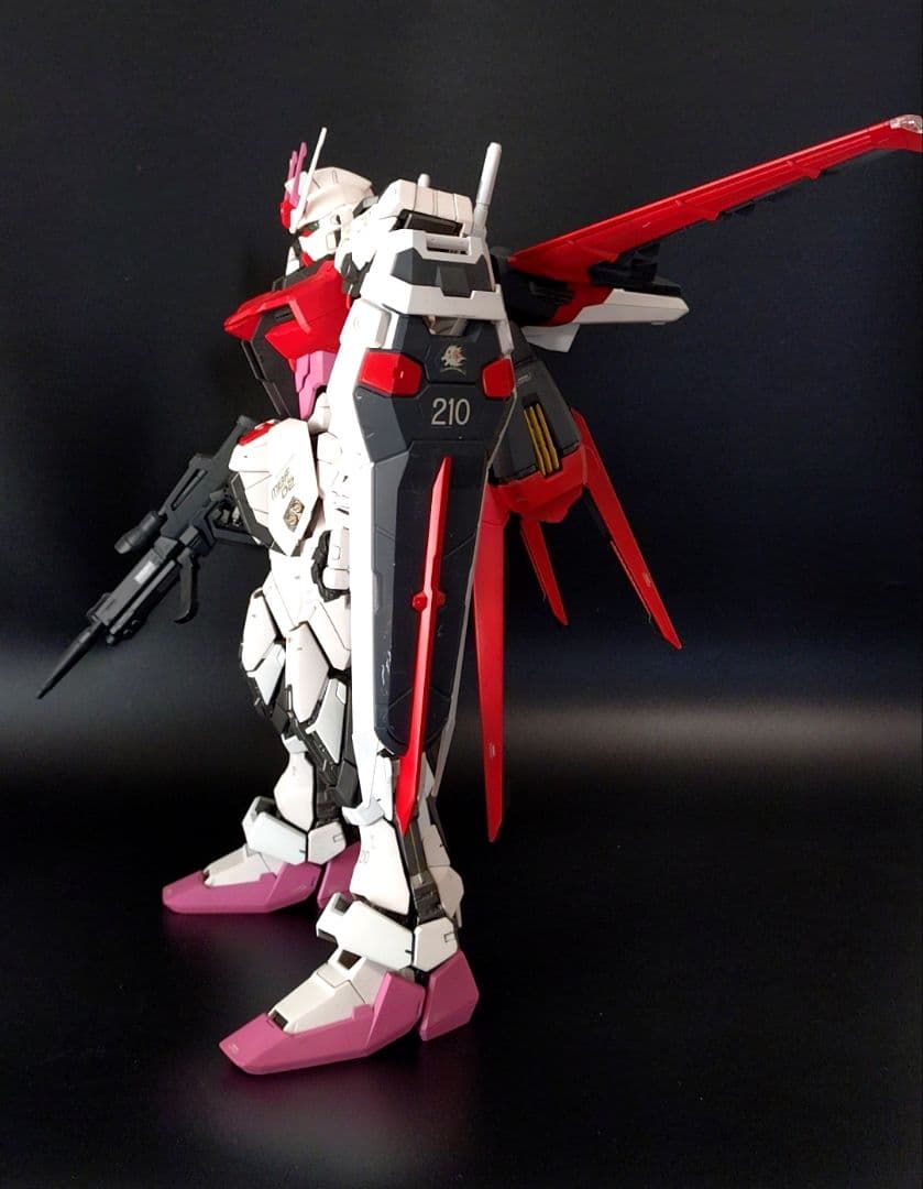 PG ストライクルージュ 全塗装 完成品パーフェクトグレード 1/60 ガンプラ