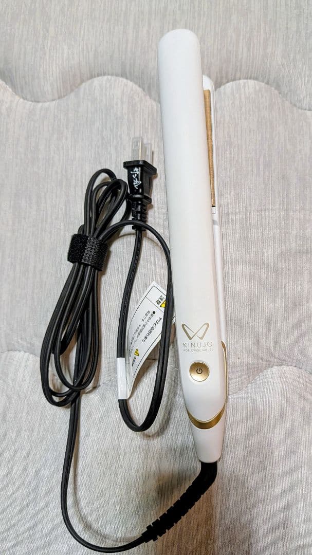 11/26まで値下げ絹女KINUJOストレートヘアアイロンDS100ds-100