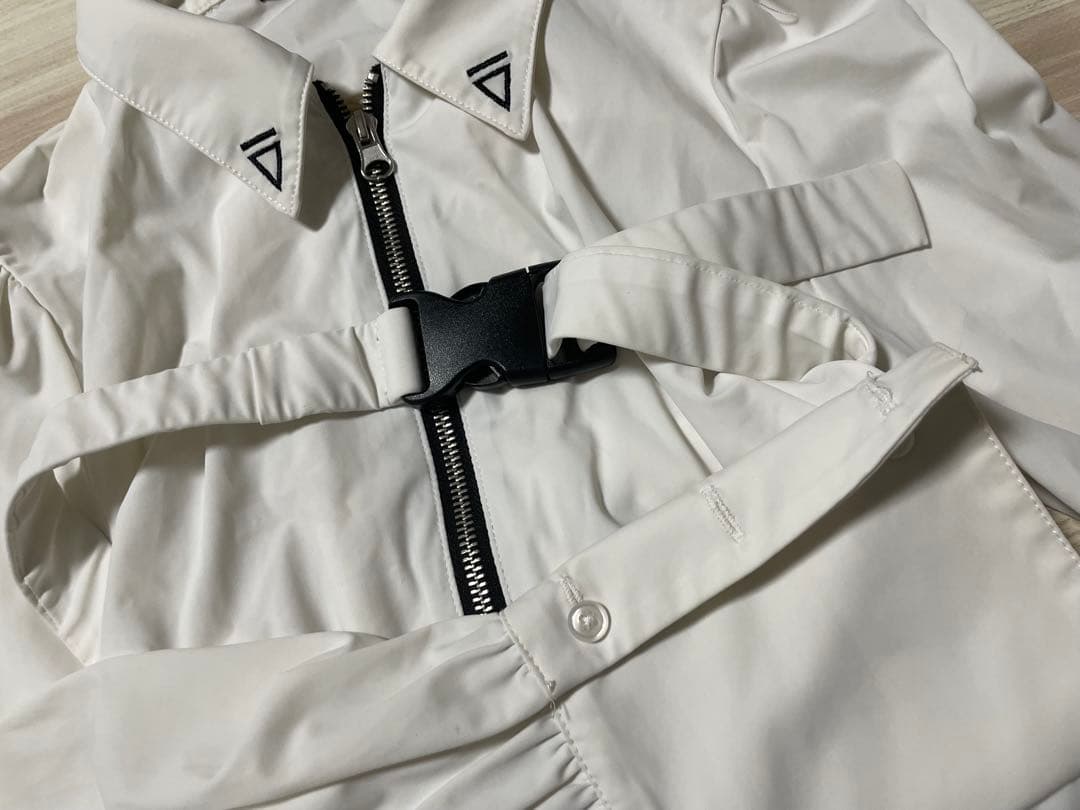 HIDOLATRAL THEODOLスパイ学園ブラウス WHITE