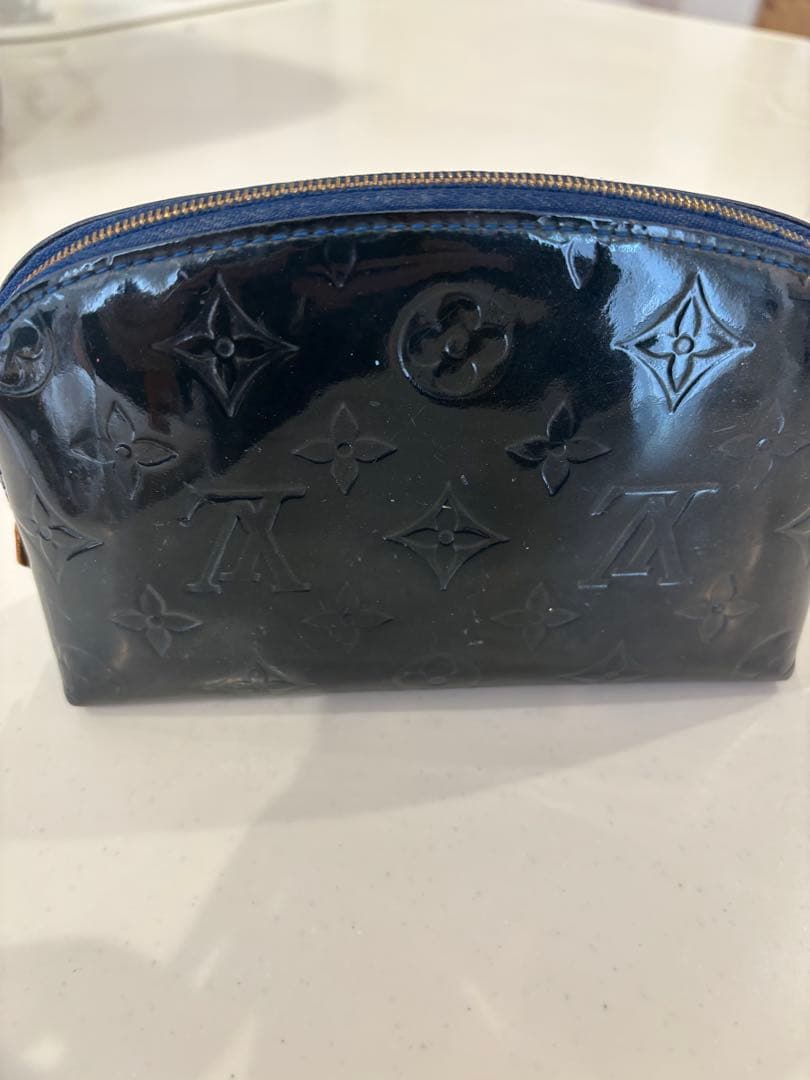 LOUIS VUITTON モノグラム　ヴェルニ　ポーチ