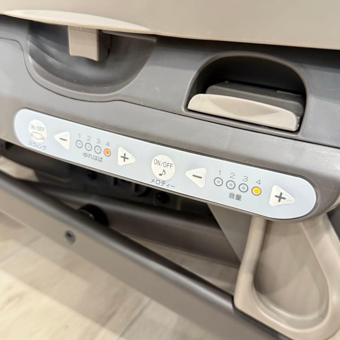 Combi コンビ ネムリラ AUTO SWING BEDi ベージュ