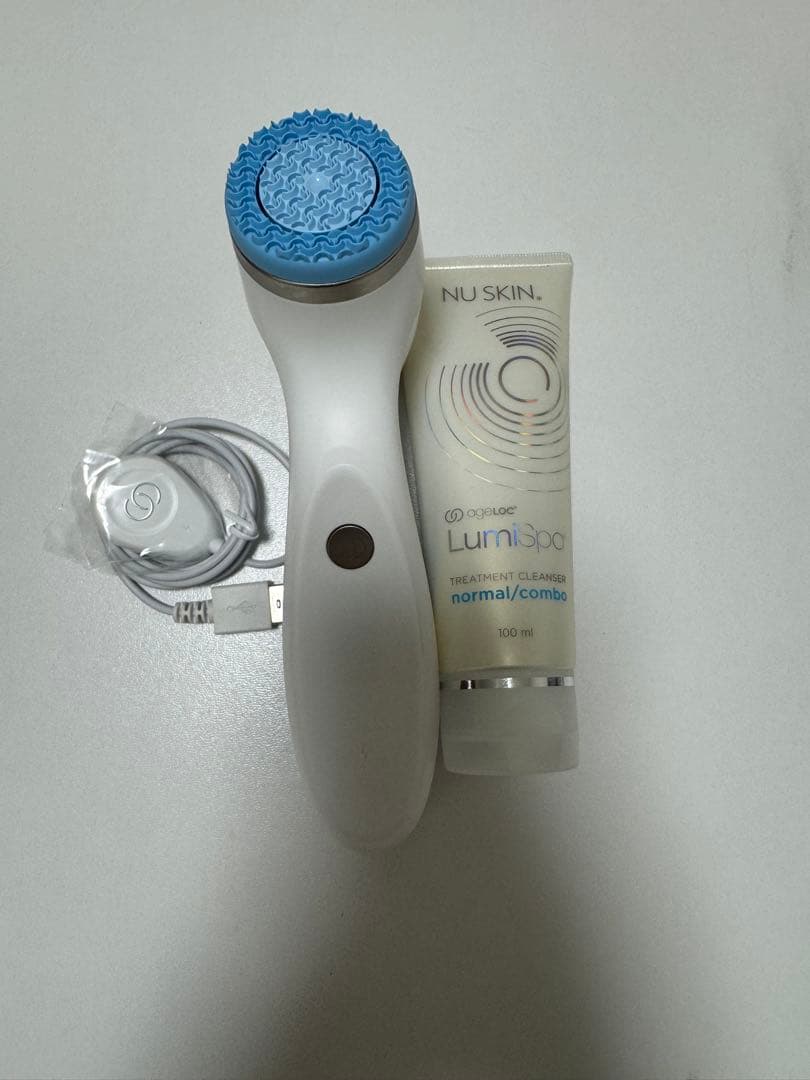 NU SKIN LumiSpa 美顔器 トリートメントクレンザー付き　IoT対応
