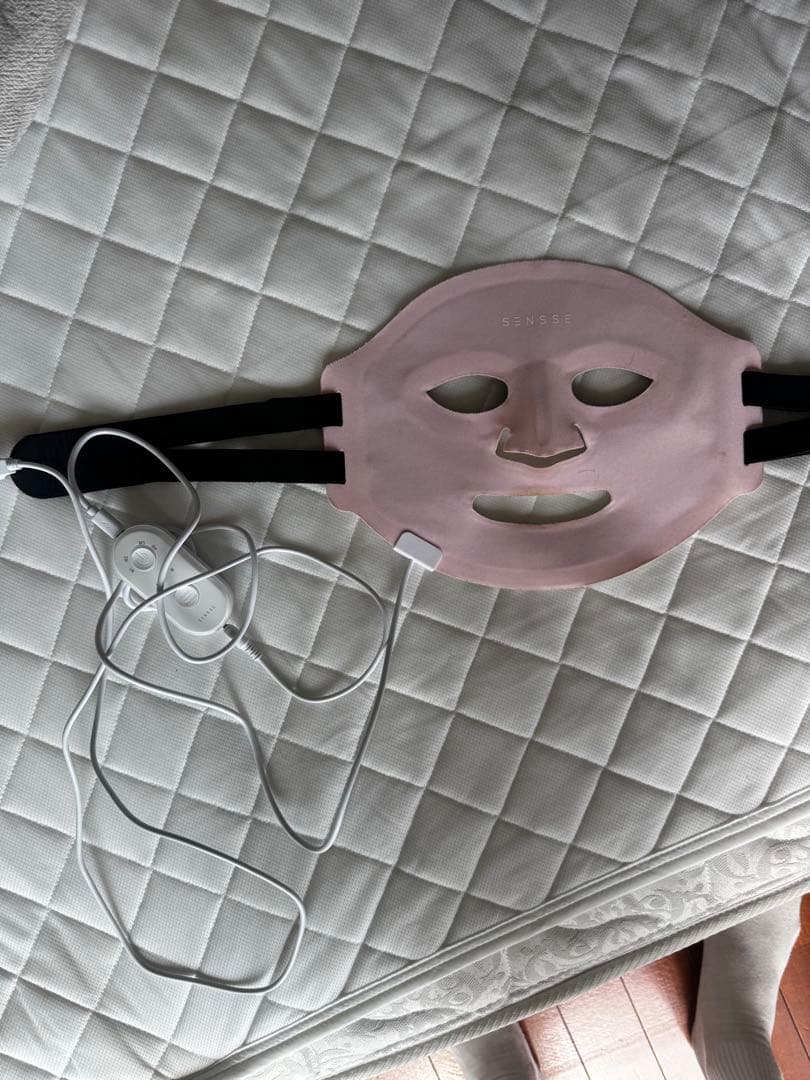 SENSSE レッドライト療法美顔器 顔型マスク