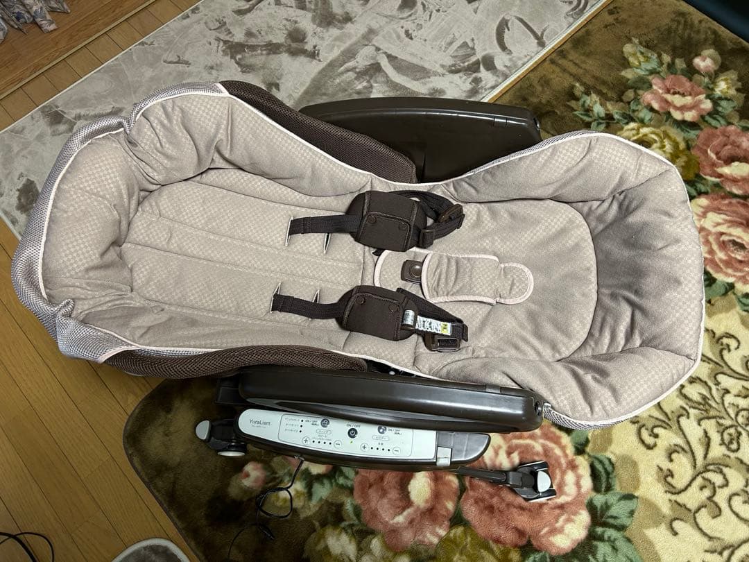 Aprica ユラリズム　オートプラスDX