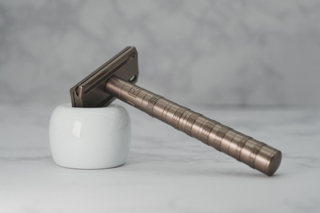 HENSON SHAVING AL13 (TAN) 両刃カミソリ