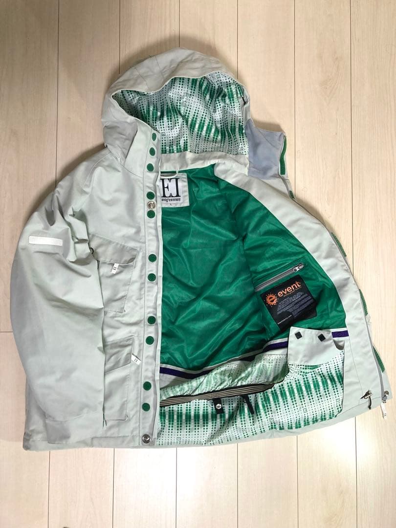 eVent 素材使用 Enlightenment スノーウェア激レア Lサイズ