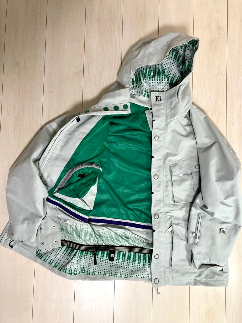 eVent 素材使用 Enlightenment スノーウェア激レア Lサイズ