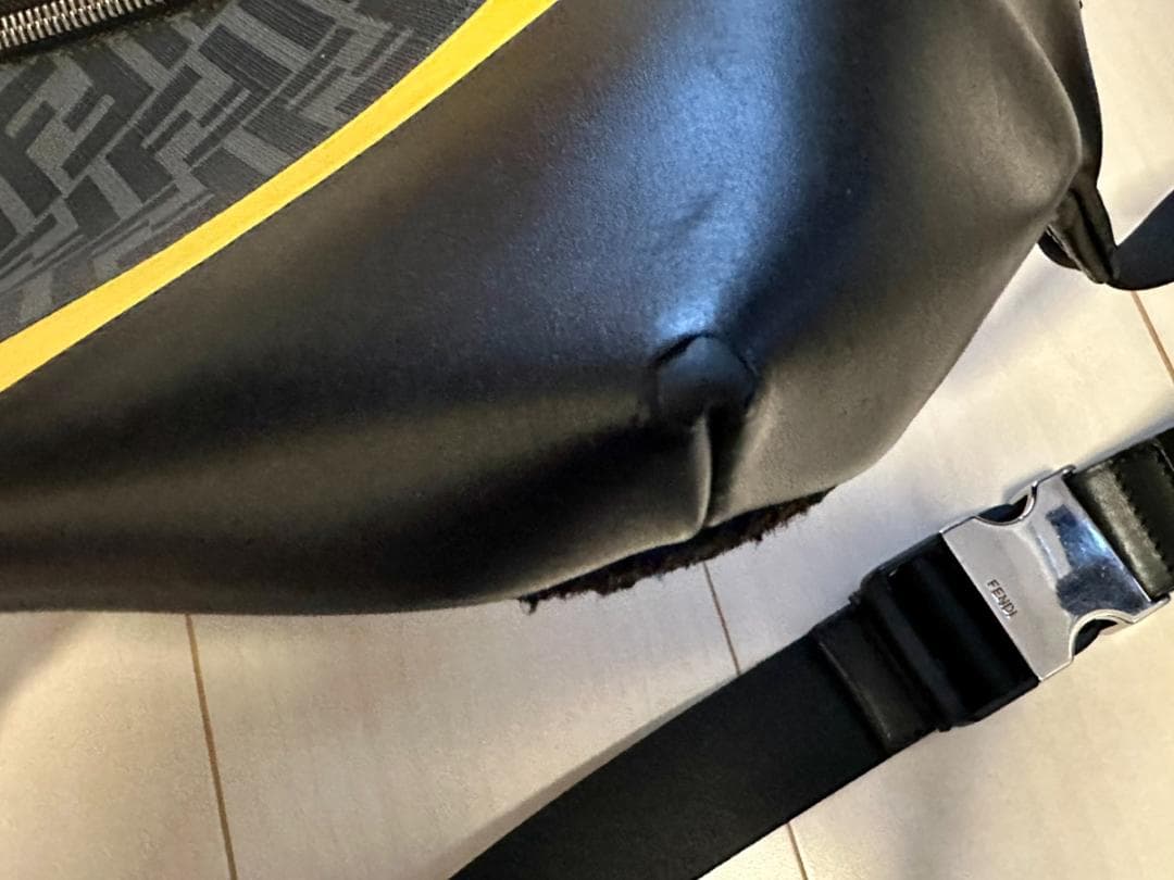 【訳アリ特価】FENDI フェンディ ボディバッグ メンズ