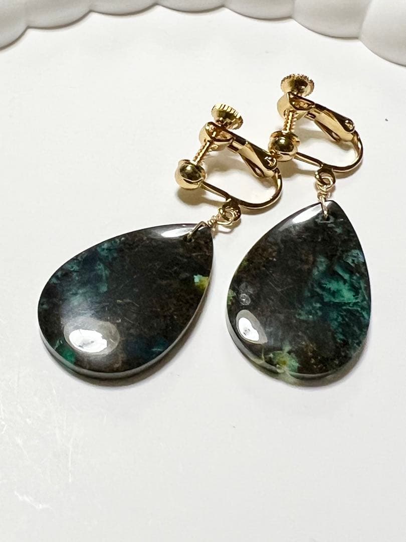 ぷしゅ❇️❤️ ニュー カービング　ゴールド　14kgf 24kgpイヤリング