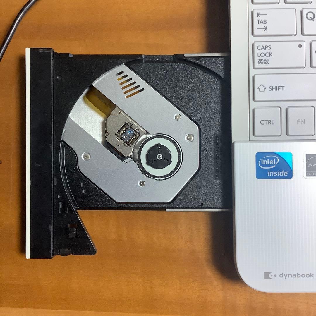 美品　dynabook ノートパソコン T552