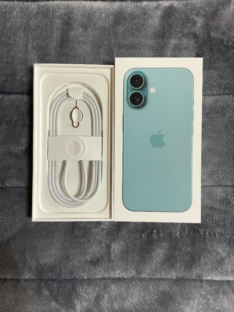 【極美品】iPhone16 128GB ティール／バッテリー最大容量100%