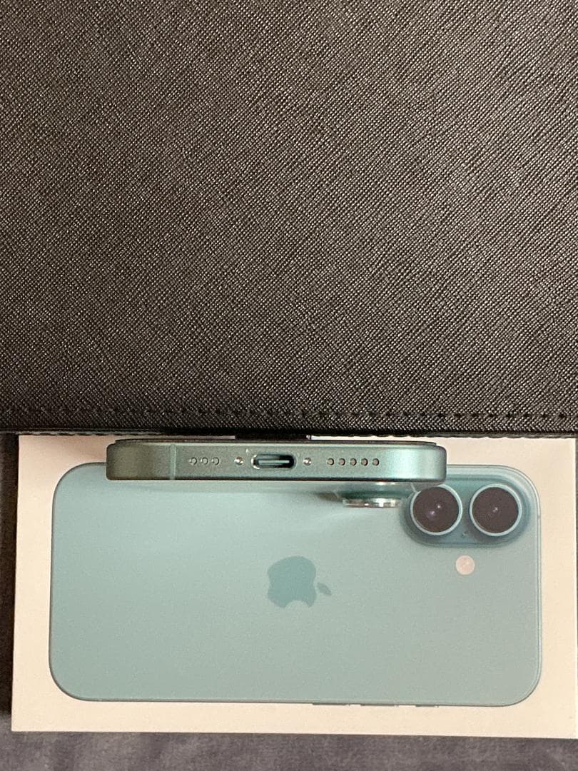 【極美品】iPhone16 128GB ティール／バッテリー最大容量100%