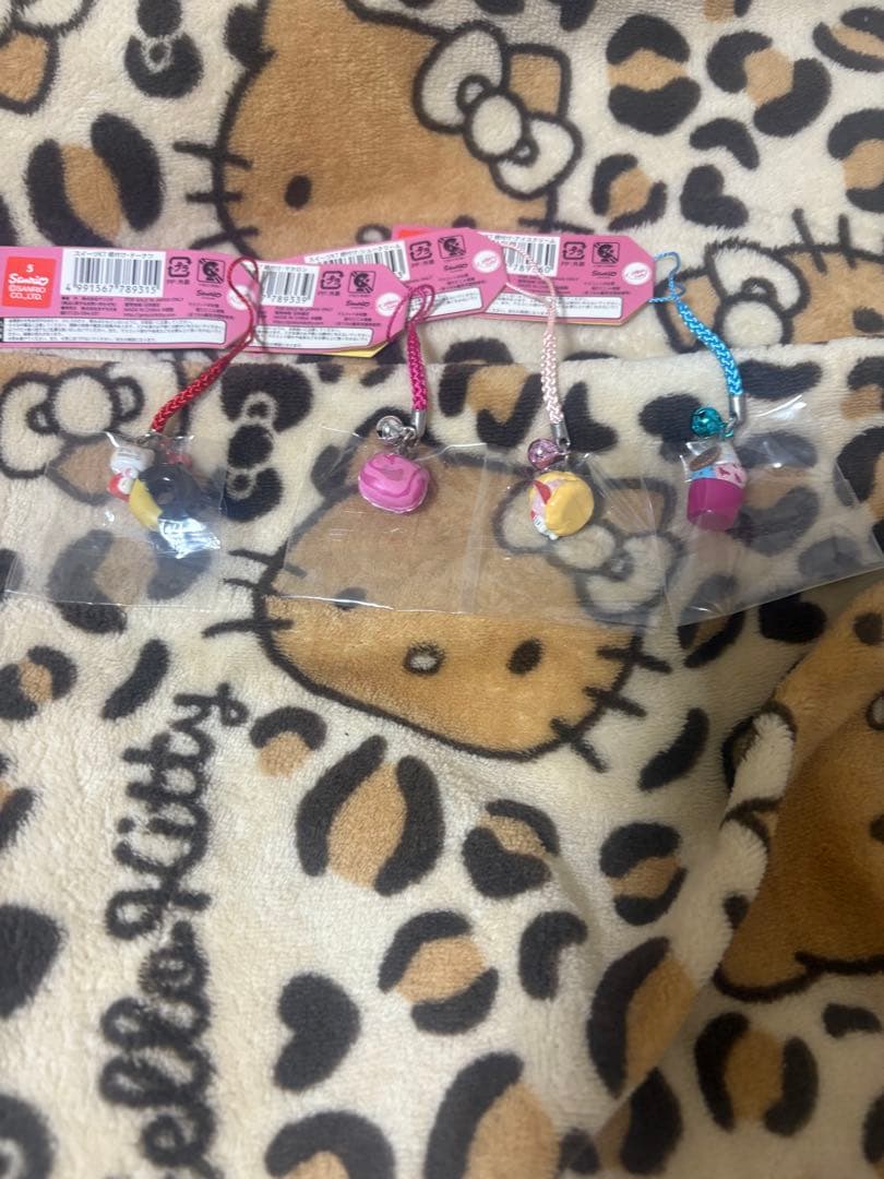 チ*王様 【激レア】ご当地キティ オリジナルストラップ　スイーツ