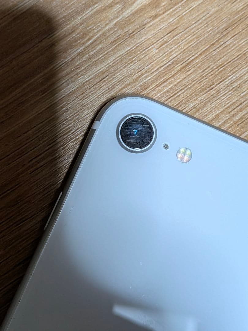 iPhone シルバー 本体 画面傷あり