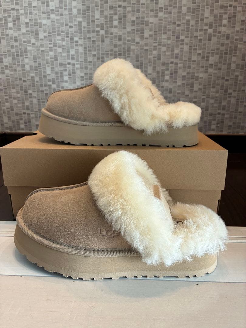 靴 UGG W DISQUETTE