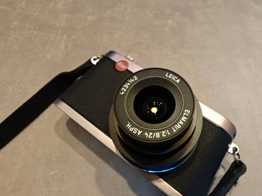 LEICA ライカ X1 純正バッテリー2つ ストラップ ケース