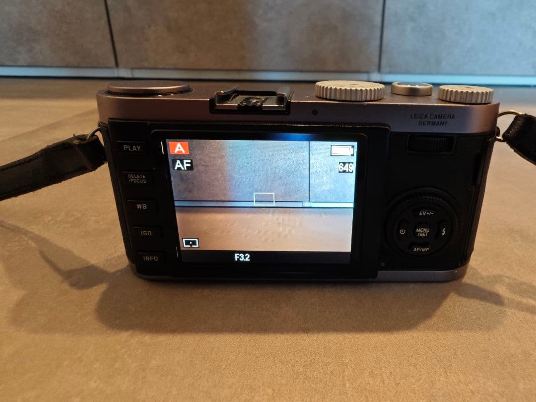 LEICA ライカ X1 純正バッテリー2つ ストラップ ケース