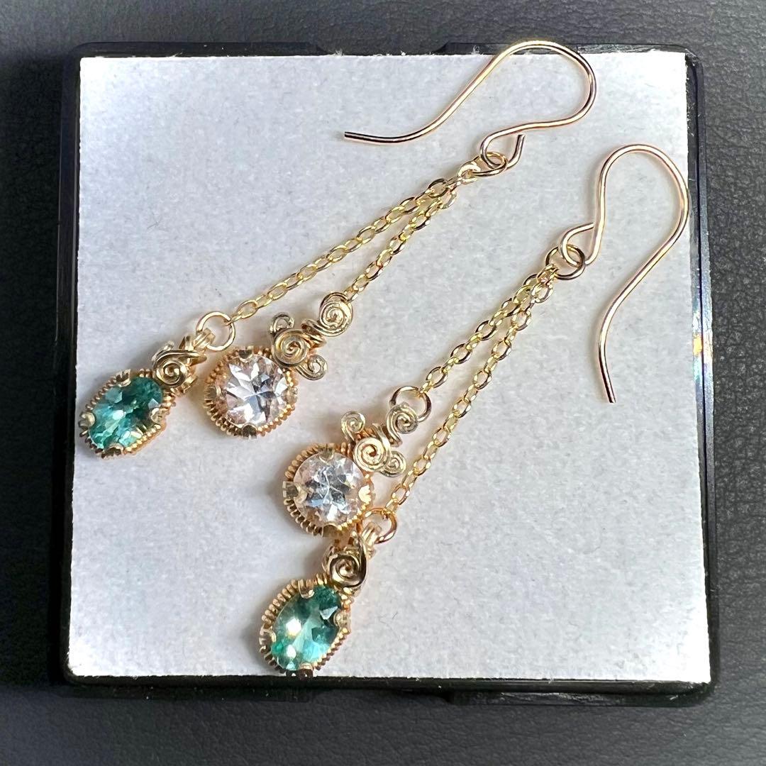 【for 澤美由紀様 】天然石　アパタイト＆ホワイトベリル　ピアス　14kgf