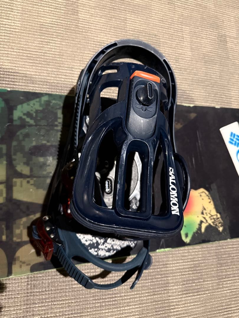 【送料込み】Salomon スノーボード カラフルデザイン