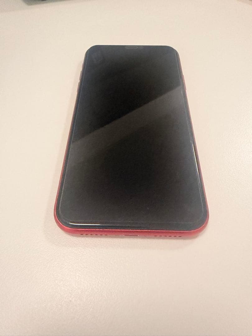 Apple iPhone 11 (赤) 本体